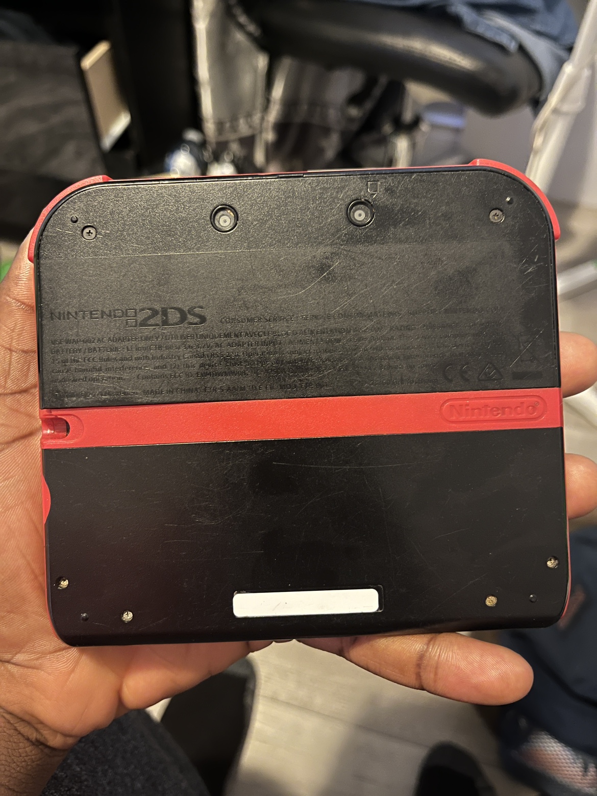 Nintendo 2DS - photo 2