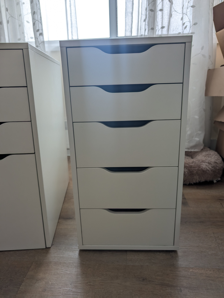 White 5-Drawer Dresser