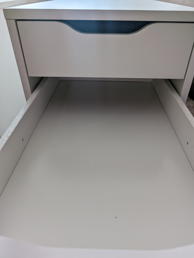 White 5-Drawer Dresser - photo 5
