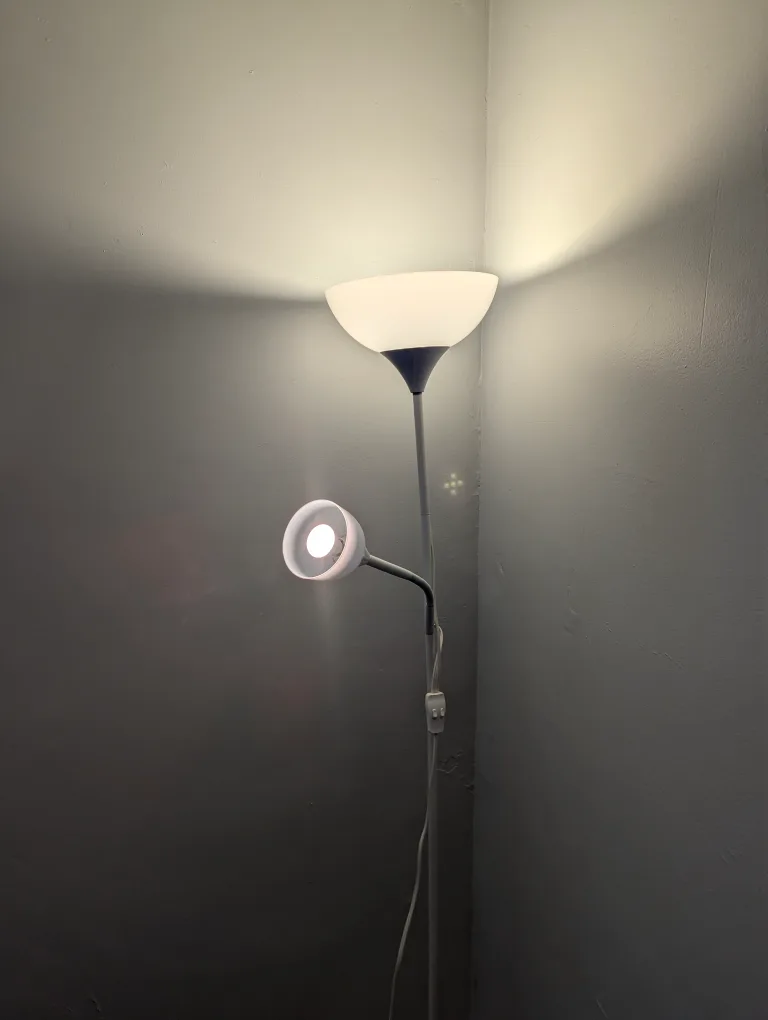 Floor Lamp thumbnail