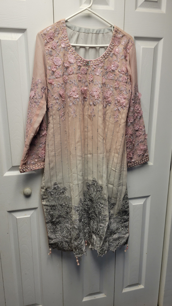 Pink Embroidered Pakistani Suit - photo 2