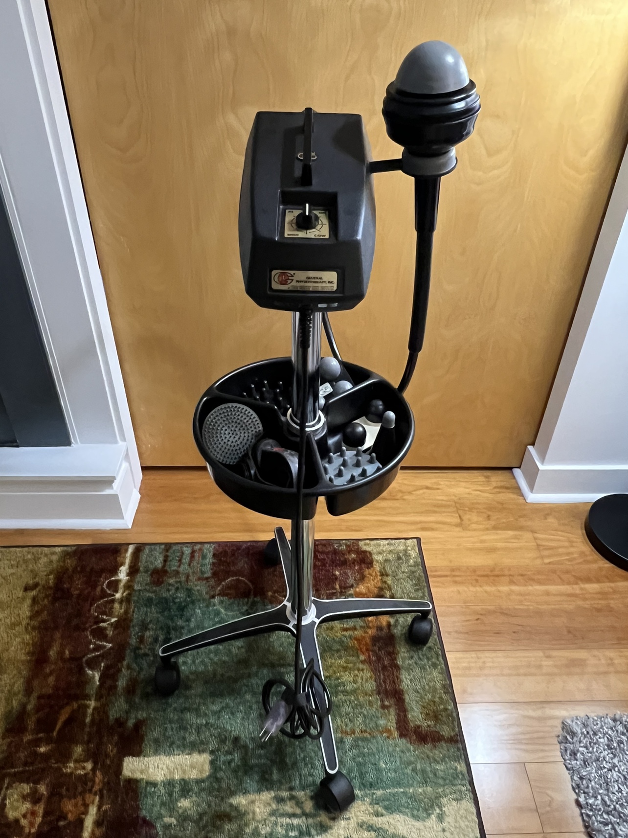 G5 Classic GK-3 Professional Massager with Attachments