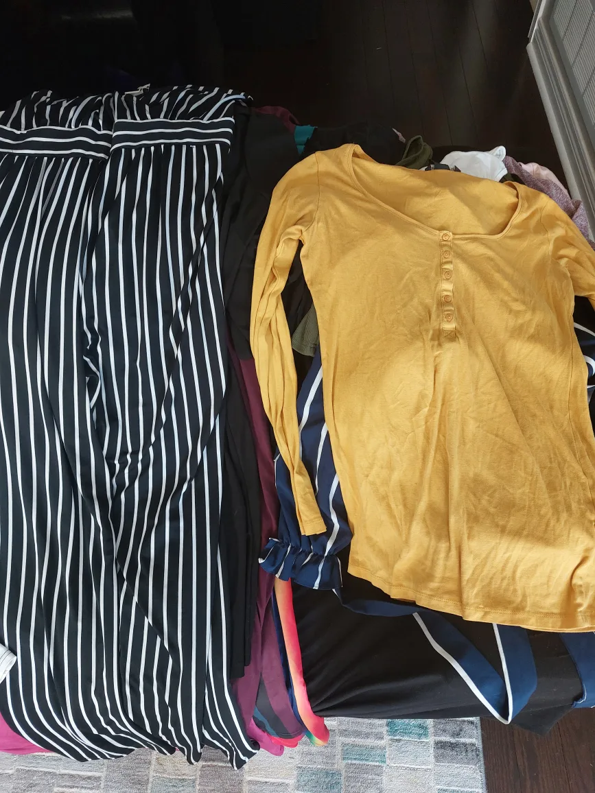 Women's Clothing Bundle - Clothing Lot thumbnail