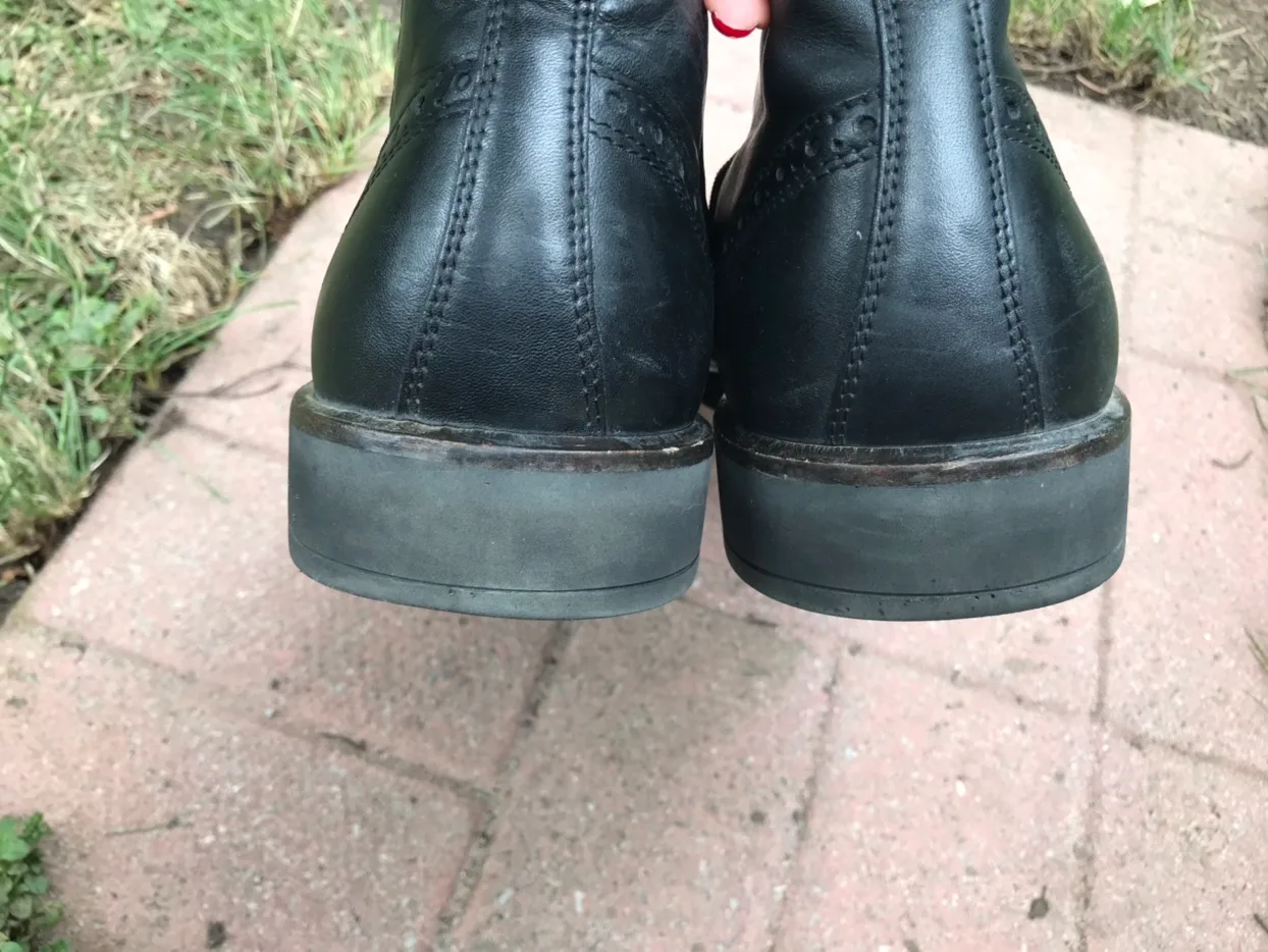 ECCO Men's dress boots / Size: 45/ Extra Width image indicator(4)