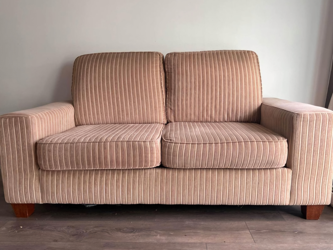 Loveseat Sofa- Move out sale - photo 3