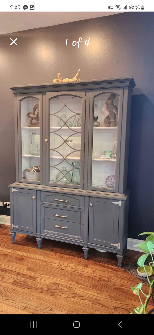 Hutch / Cabinet