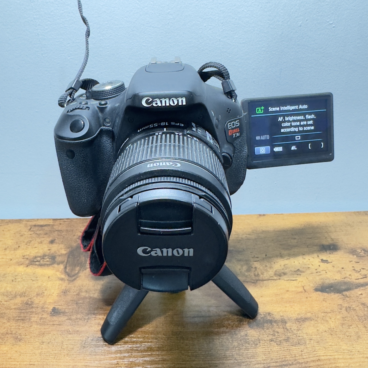 Canon Rebel T3i with 18-55mm lens, 2 batteries ,Charger,	16GB - photo 4