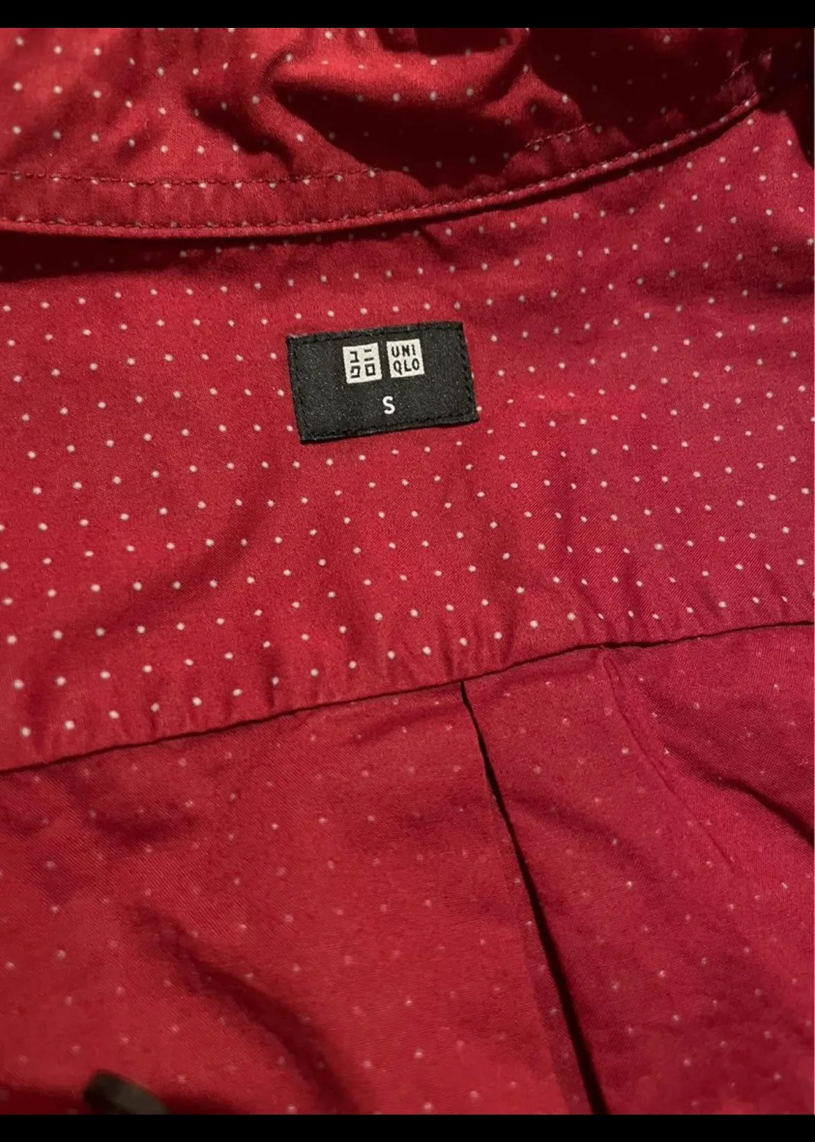 Uniqlo Red Dotted Button Down Shirt image indicator(2)