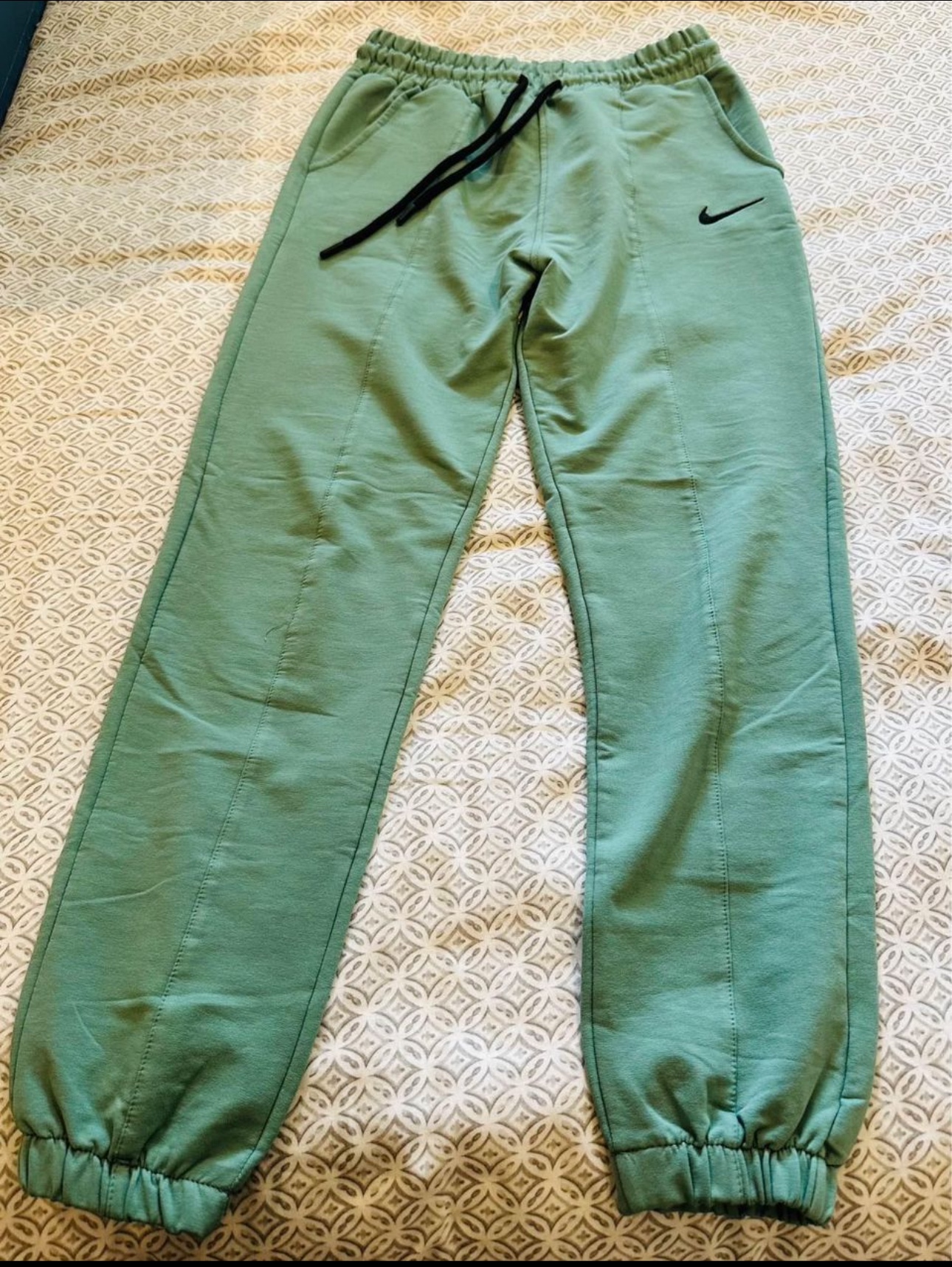 Nike Sweatshirt and Joggers Set - photo 2
