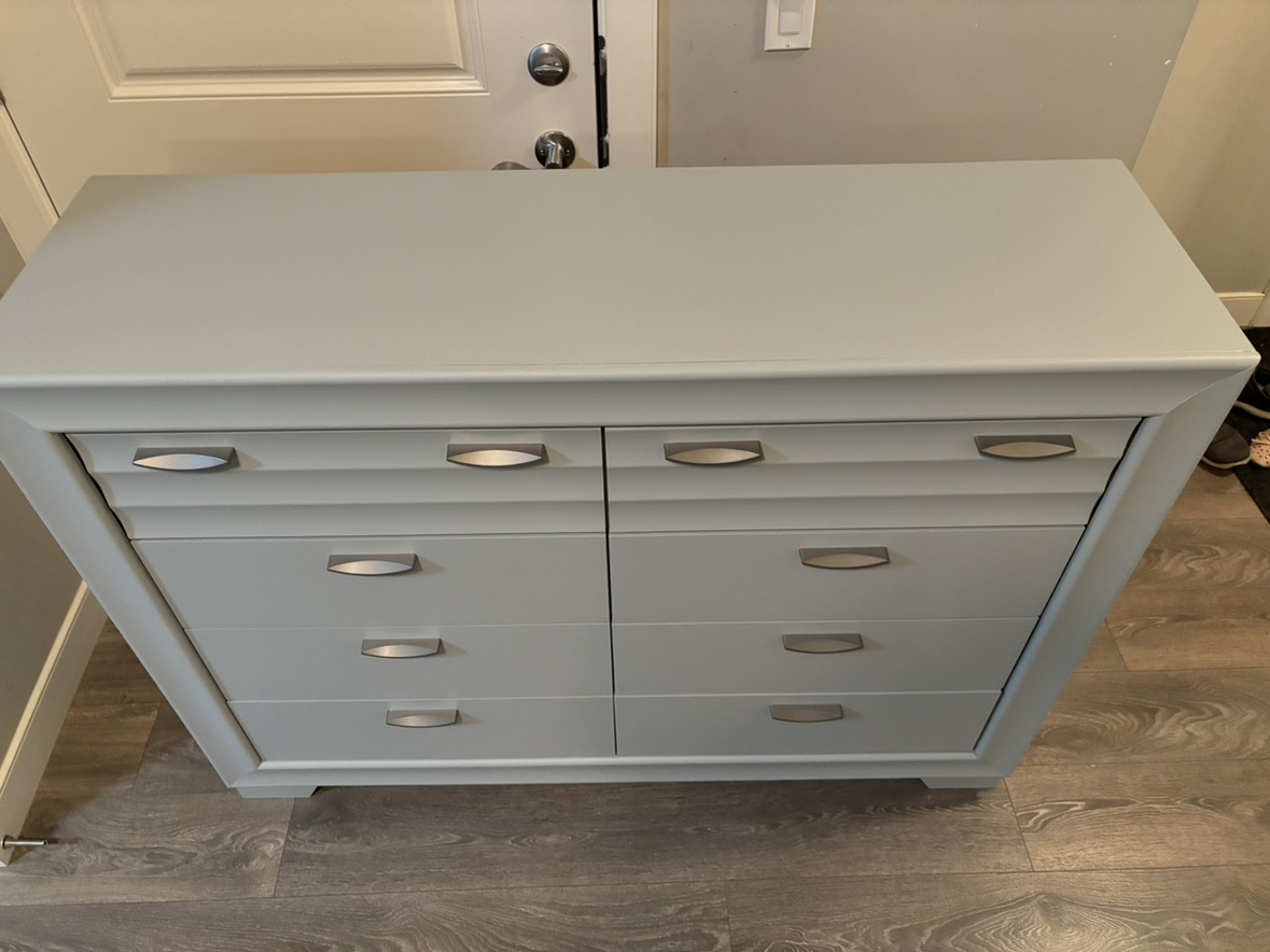 Grey Dresser - 8 Drawers - photo 3