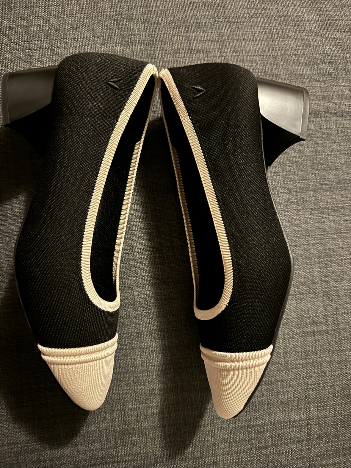 Vivaia Women's Black and White Knit Block Heel Pumps - photo 2