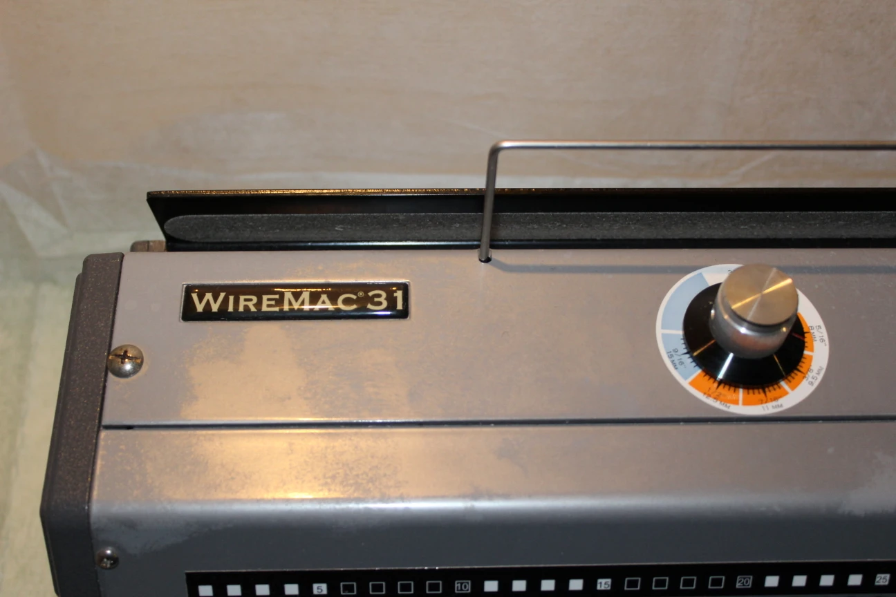Akiles WireMac 31 Heavy-Duty 3:1 Wire Punch & Binding Machine - photo 2