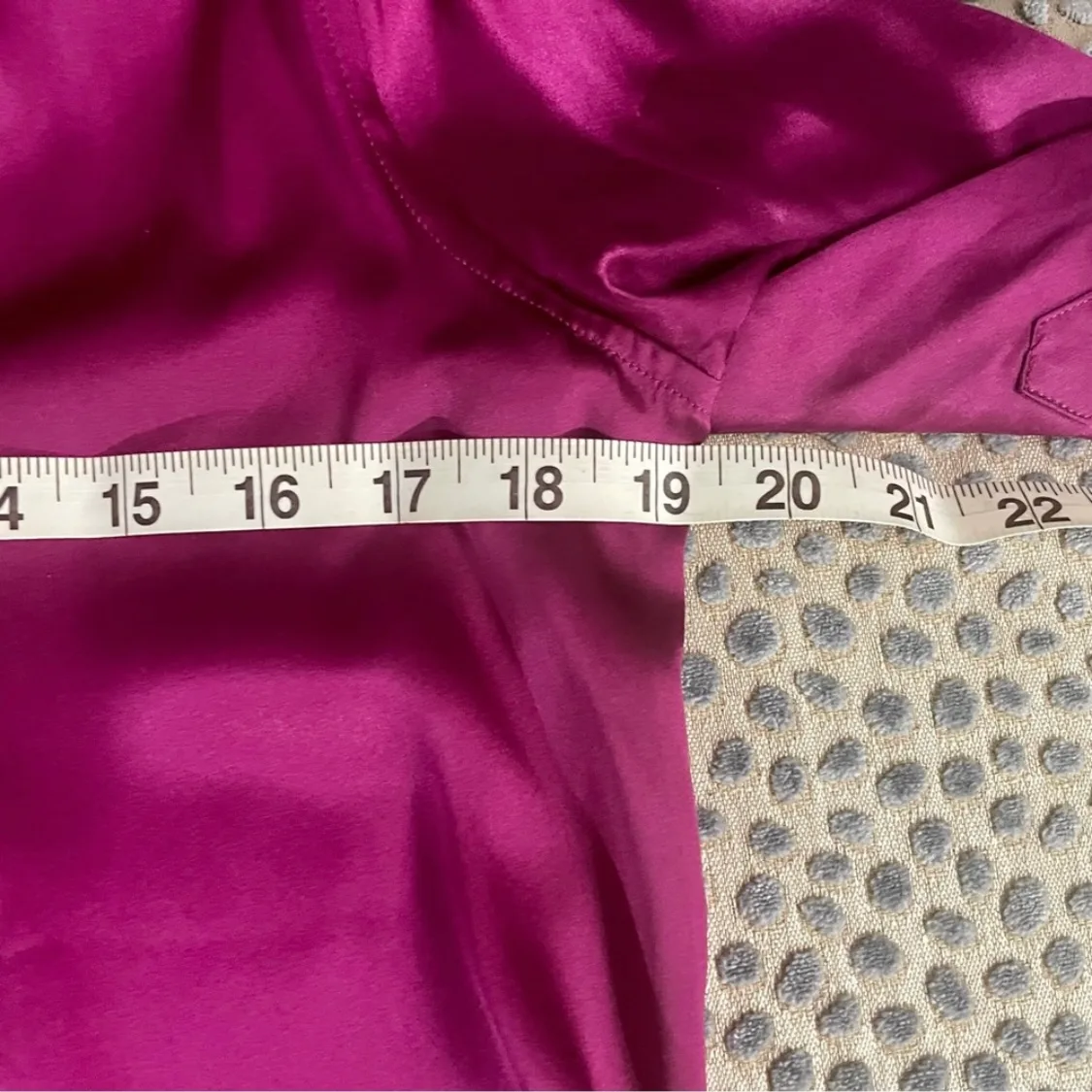 L'AGENCE Women's Silk Blouse image indicator(4)