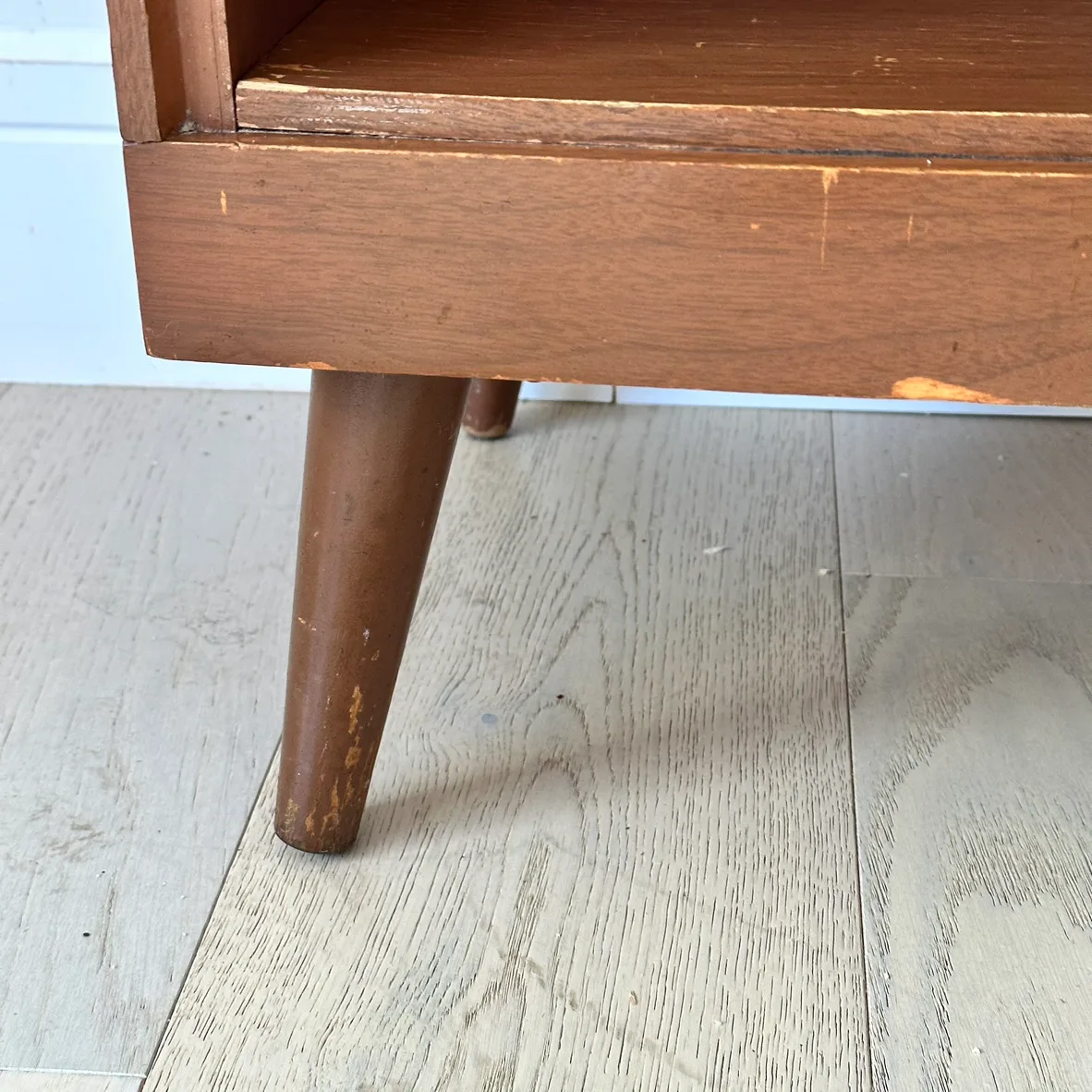 Mid Century Nightstand image indicator(6)