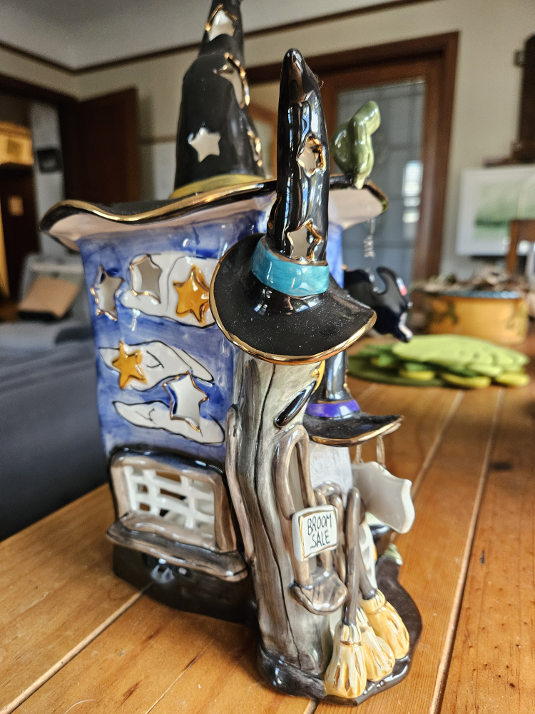 Heather Goldminc Halloween witches shop - photo 3