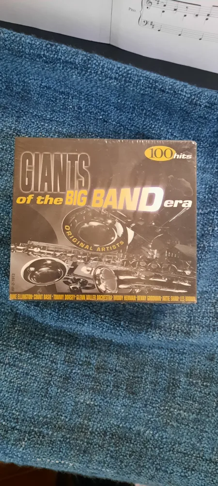 💚👀-WWOOW- 🎁Giants of the Big Band Era - 100 Hits - 8 Disc CD Set image indicator(3)