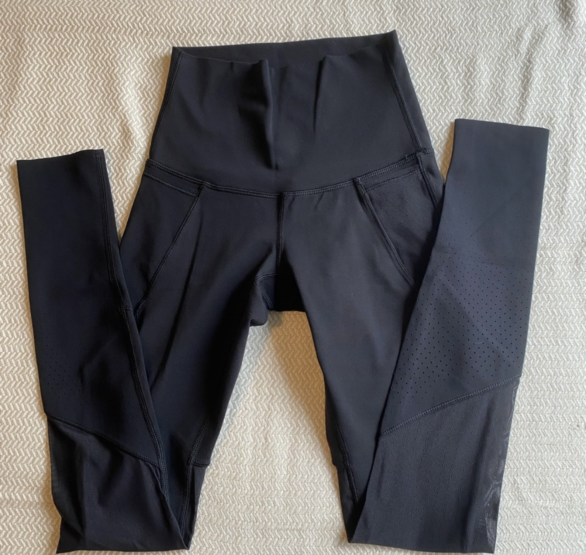 Like new lululemon size 2