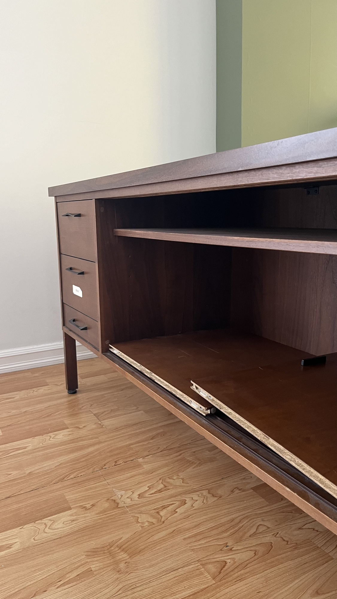 Mid-Century Modern Credenza - photo 2