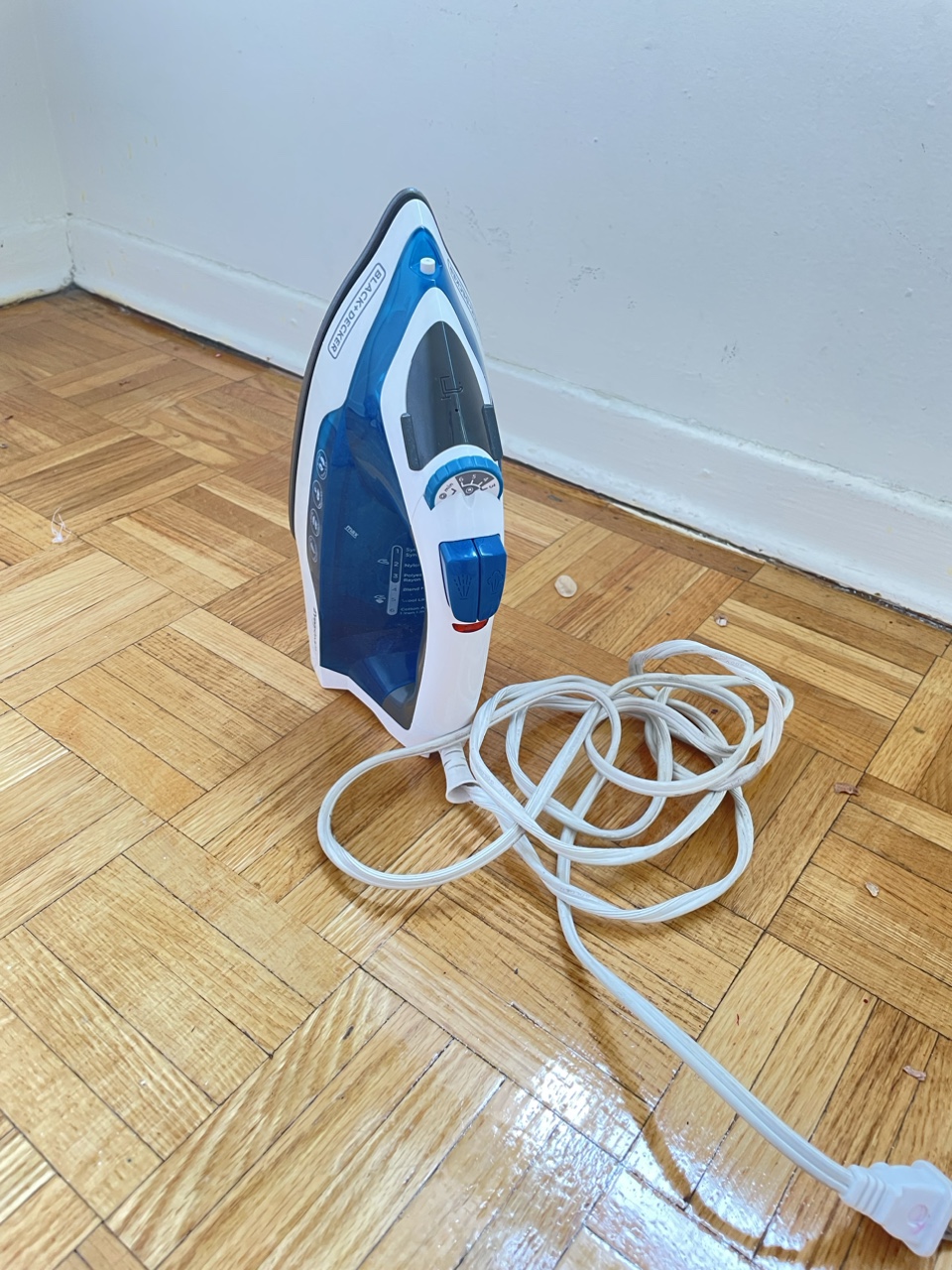 Black & Decker EasySteam Iron