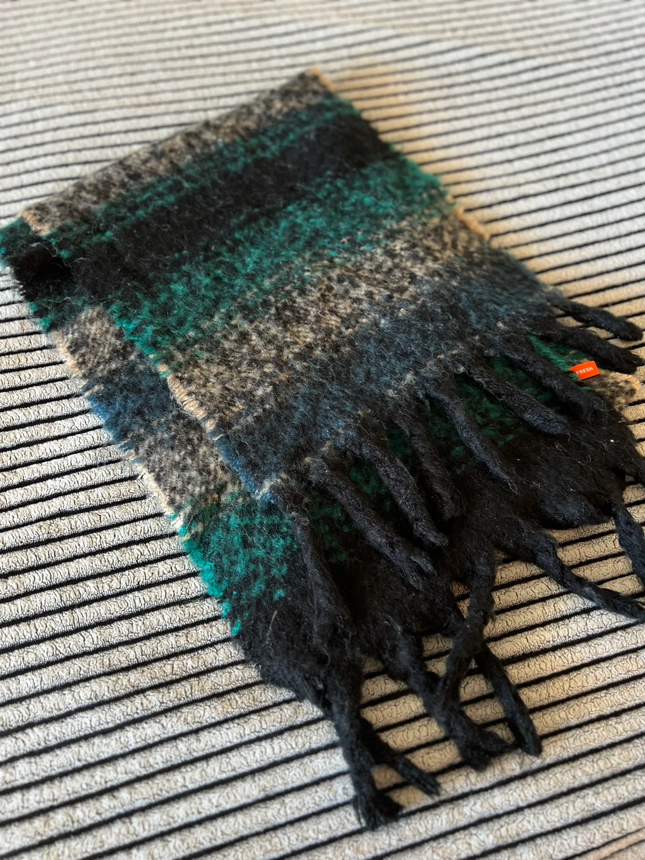 Cozy scarf thumbnail