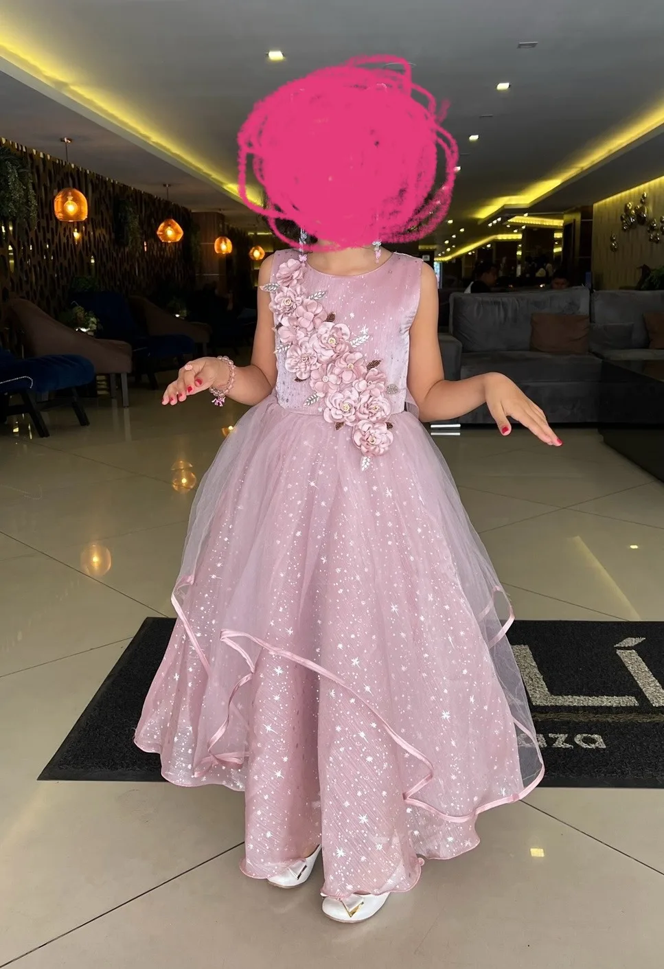 Elegant Girl Dress thumbnail