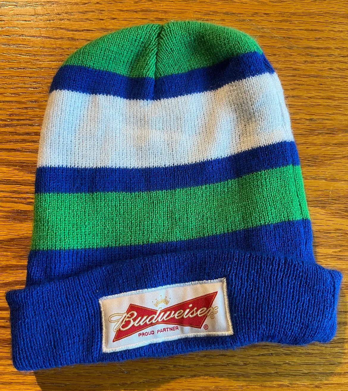 Budweiser Vancouver Canucks Toque image indicator(2)