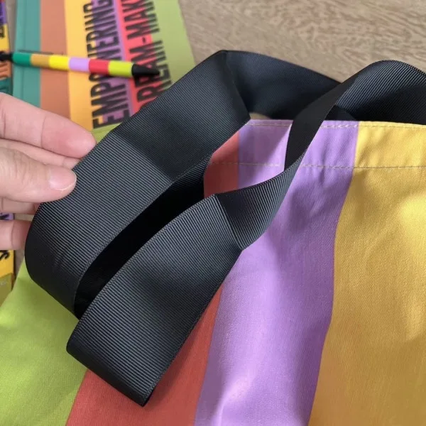 Gucci Empowering Dream-Makers Tote ,badge holder,notebook & pen image indicator(4)