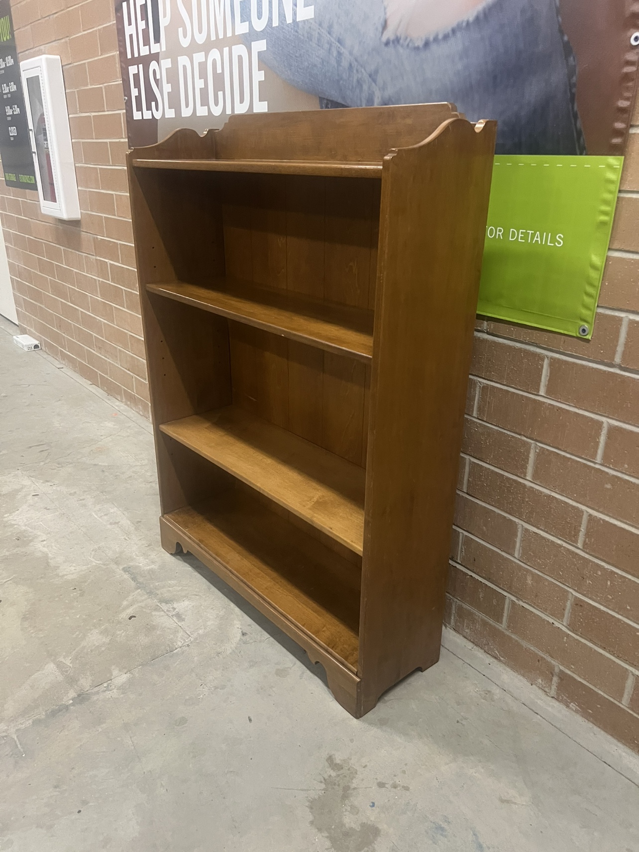 Ethan Allen Wooden Bookshelf 4 ft - photo 4