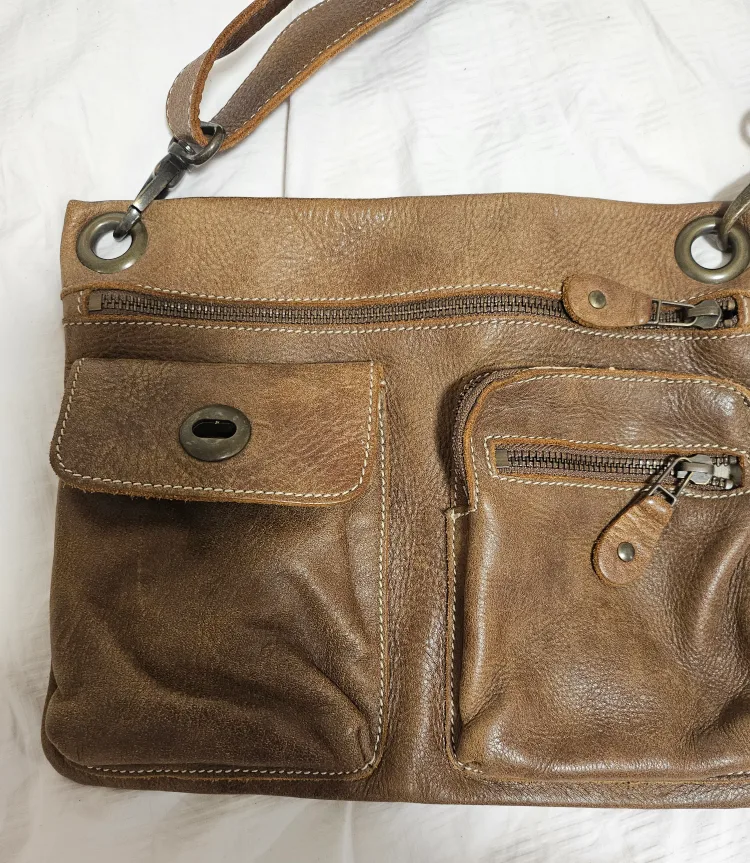 Genuine Leather Roots Crossbody Bag image indicator(3)