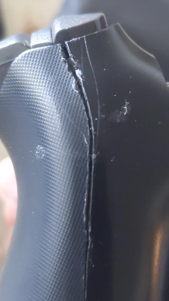 PS4 Controller - Black - Used image indicator(4)