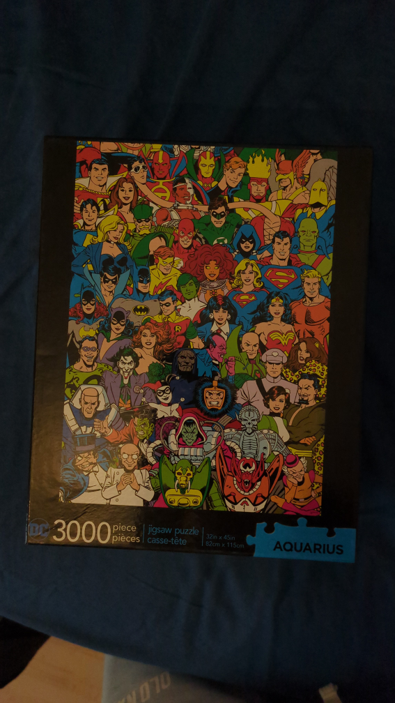 DC Comics 3000 Piece Jigsaw Puzzle