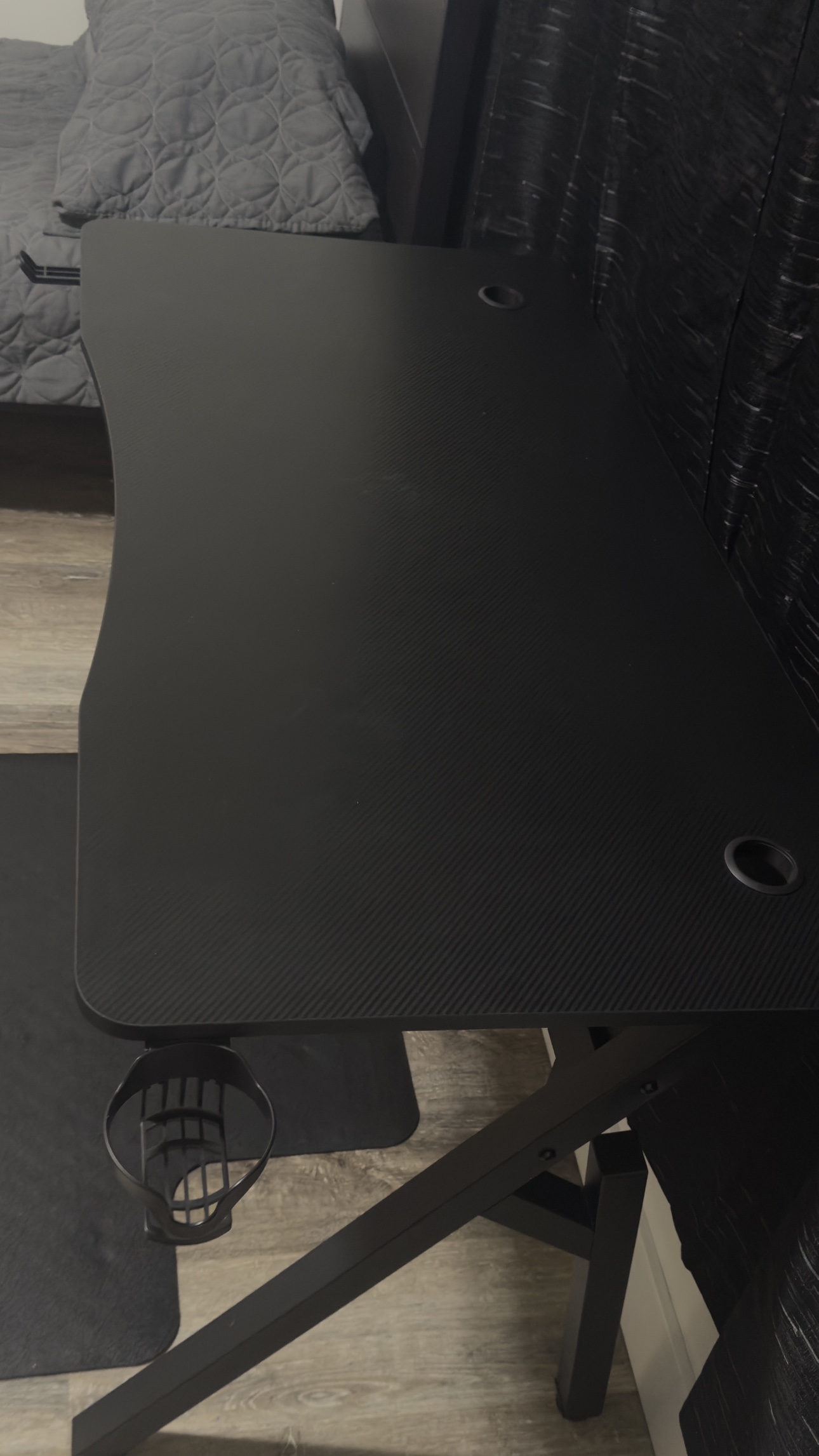 Gaming Desk and Chair - photo 2
