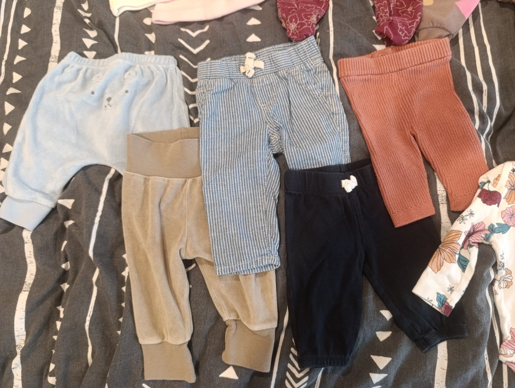 Baby Girl Clothing Bundle (Size 0-3 Months) - photo 2