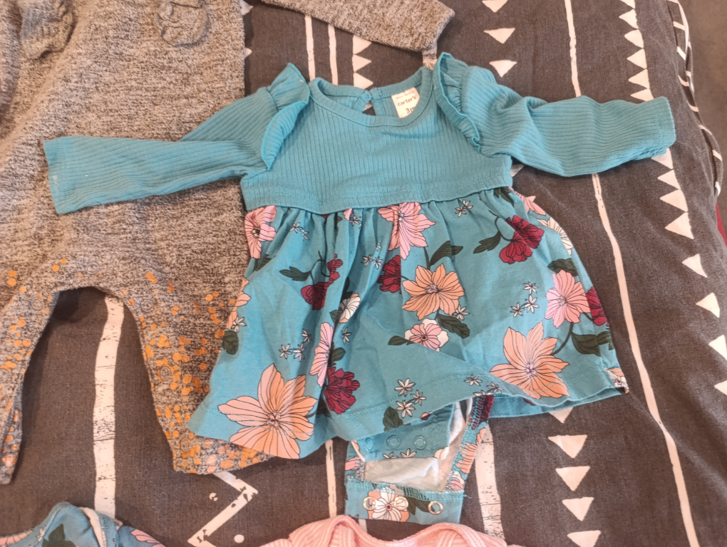 Baby Girl Clothing Bundle (Size 0-3 Months) - photo 4