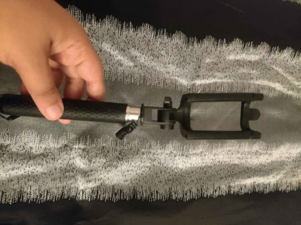 Selfie Stick with Wired Remote image indicator(2)