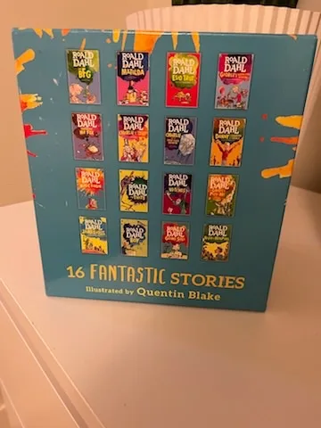 Roald Dahl Collection image indicator(2)