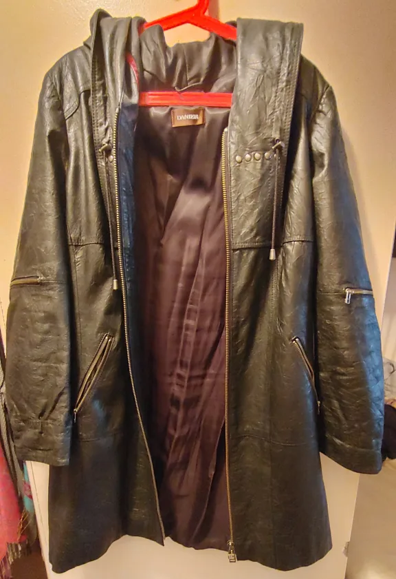 XL ladies textured black leather 3/4 length jacket with hood image indicator(7)