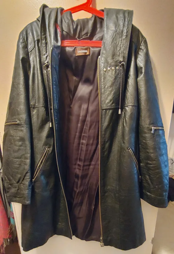 XL ladies textured black leather 3/4 length jacket with hood image indicator(9)