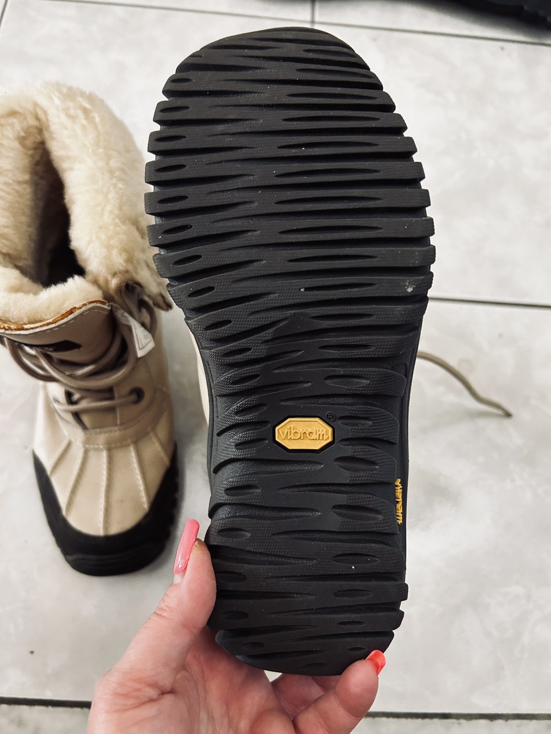 UGG Australia Women's Winter Boots - photo 5