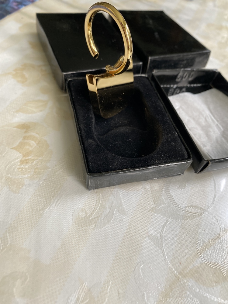 Gold Key Ring - photo 2