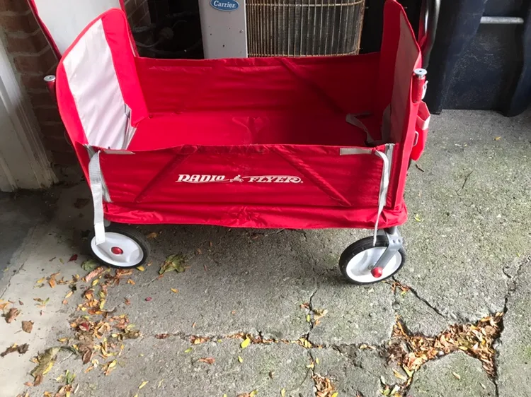 Radio Flyer Wagon thumbnail