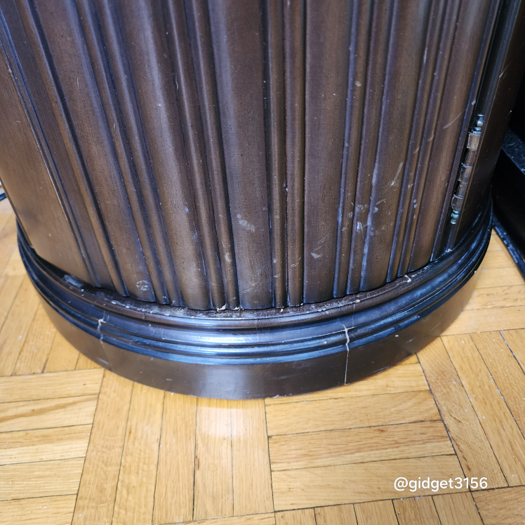 EUC ANTIQUE SOLID WOOD ROUND SIDE TABLE  WITH STORAGE - photo 2
