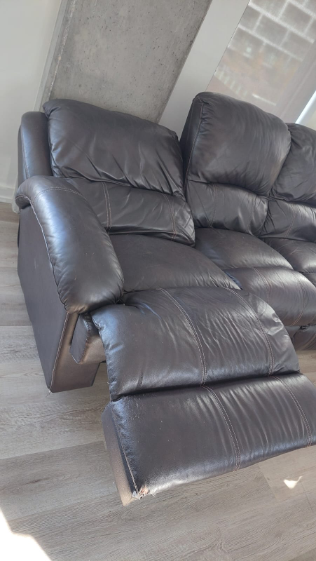Brown Leather Reclining Sofa - photo 4