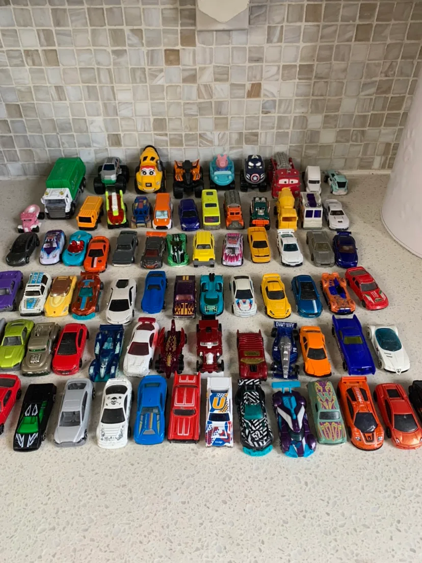 Large Lot of Toy Cars thumbnail