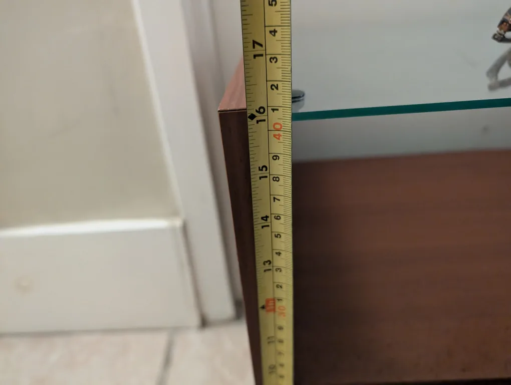 Wood table with glass pane image indicator(2)