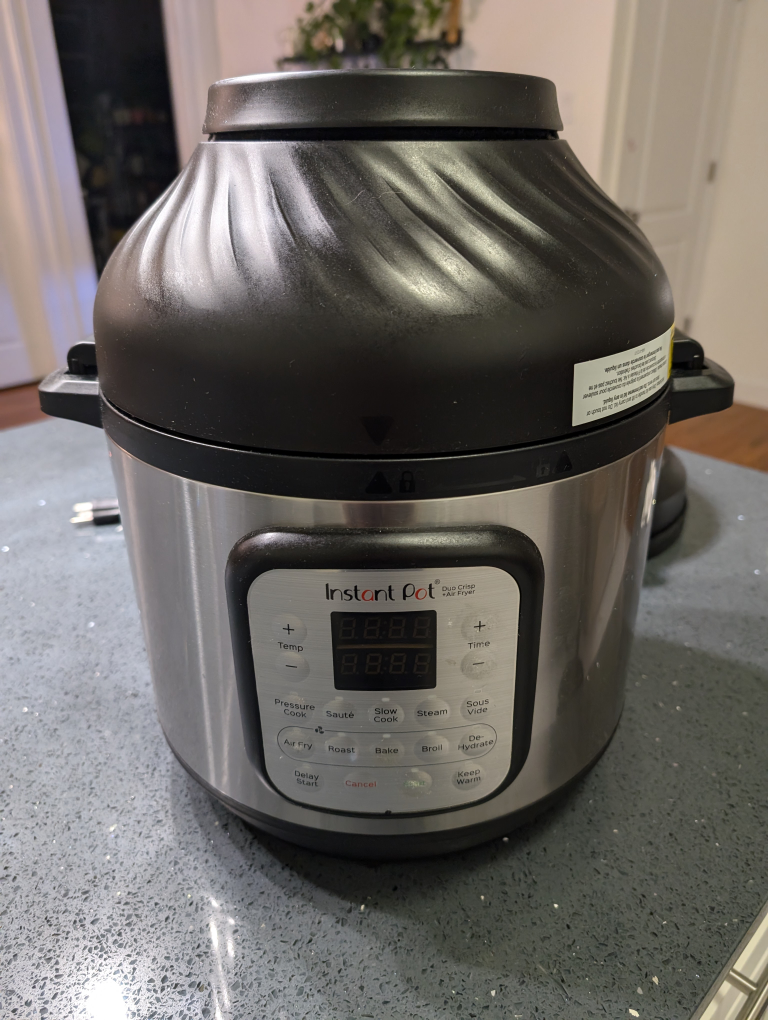 Instant Pot Duo Crisp  AF8