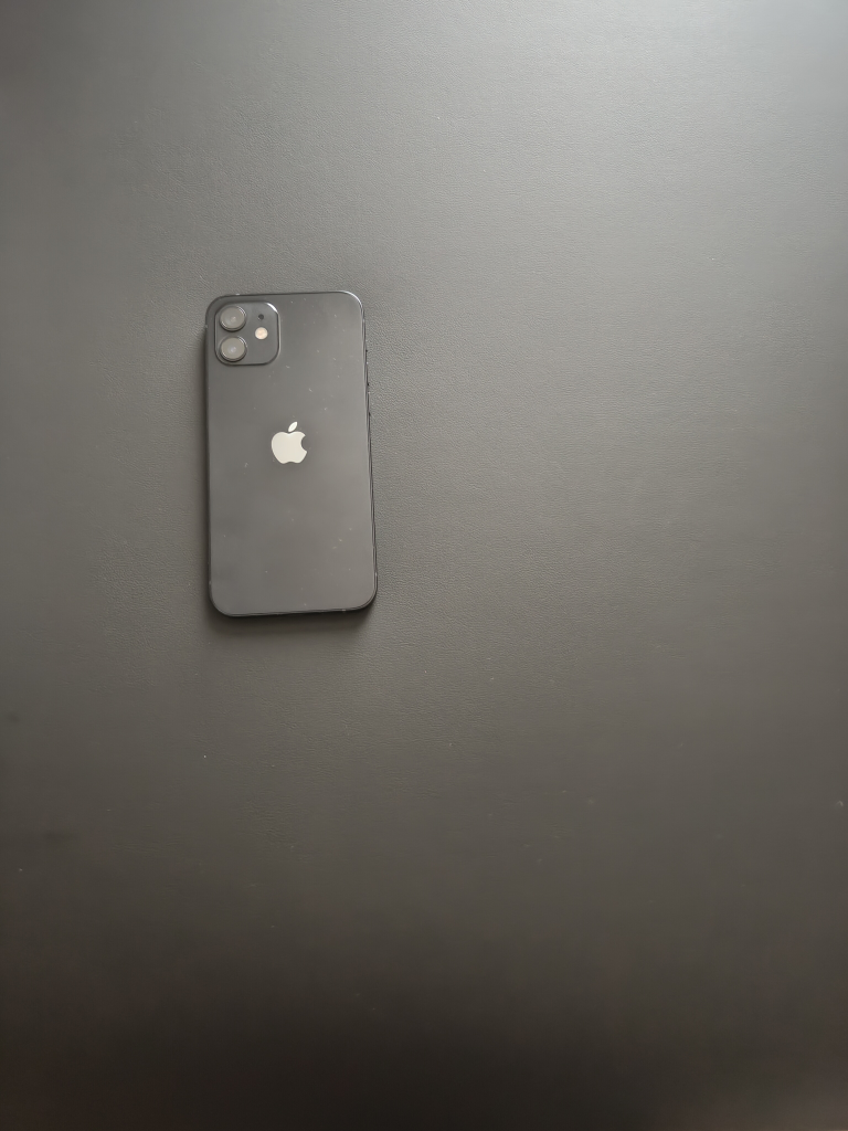 iPhone 12 64gb unlocked - photo 2