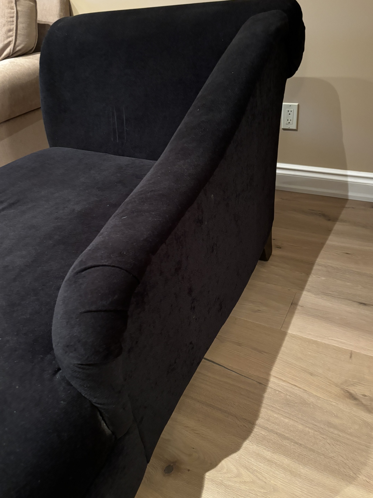 Black Chaise Lounge - photo 2