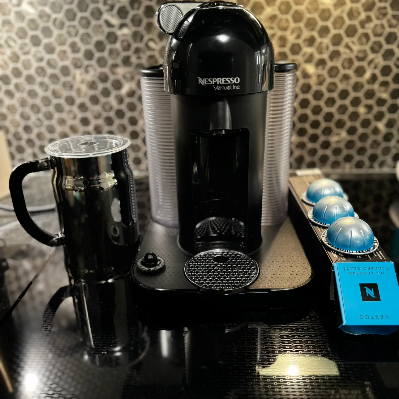 Nespresso VertuoLine Coffee Machine + Frother + 3 capsules thumbnail