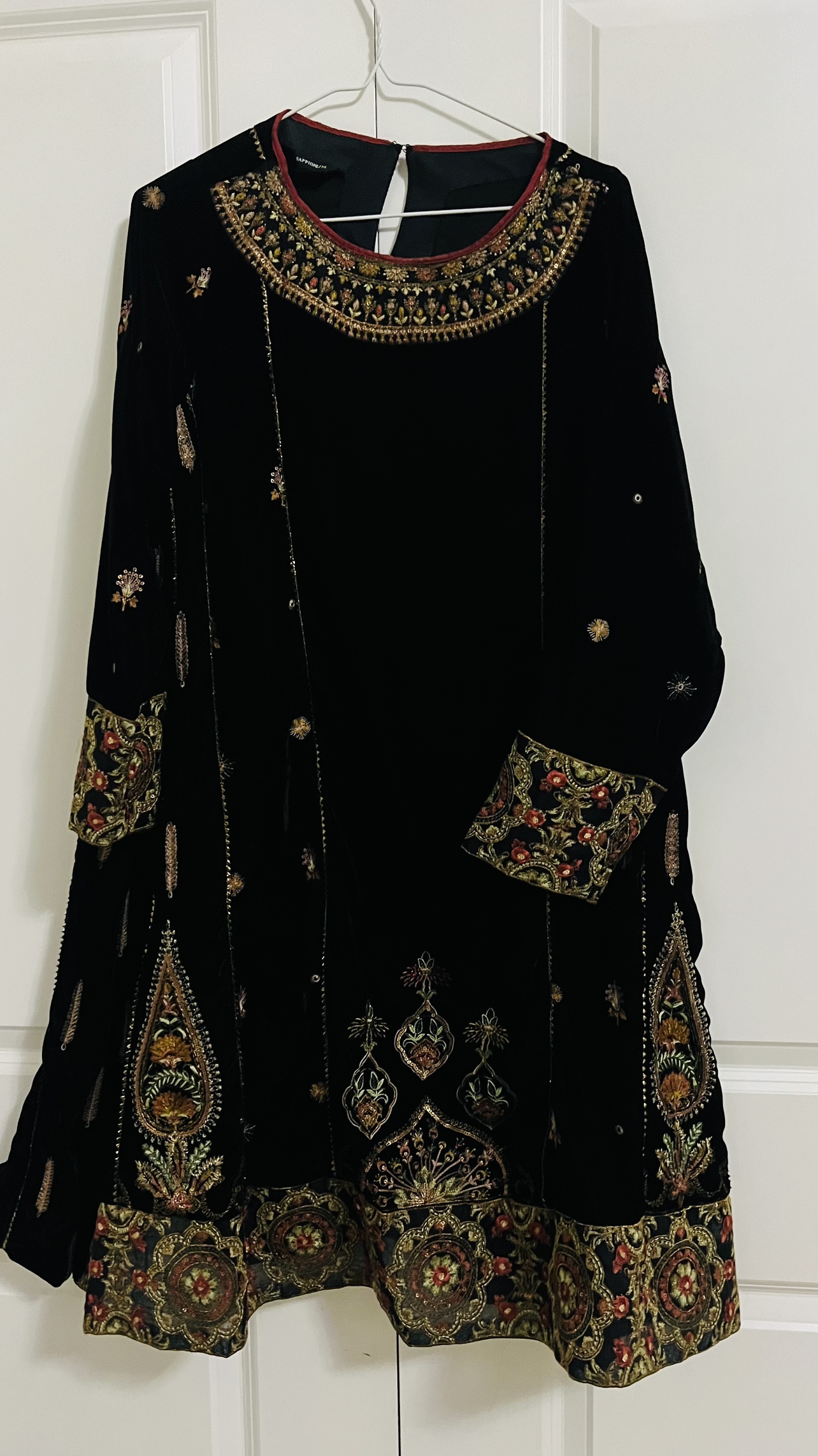 Sapphire Velvet Embroidered Kurta